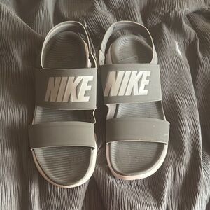 Nike Women’s Gray Walking Sandals
